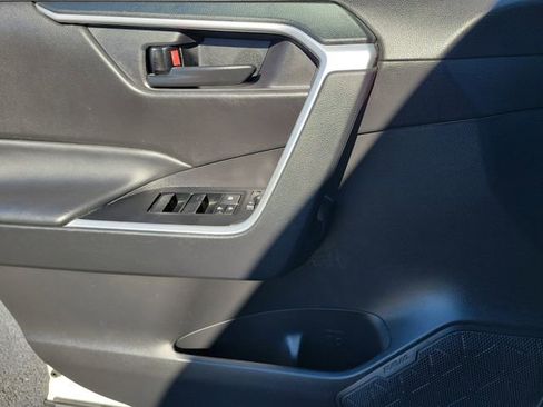 Used 2024 Toyota RAV4 LE image 20