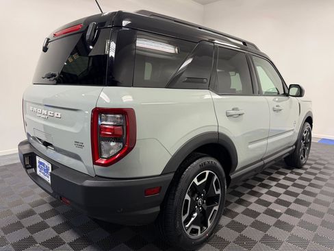 Used 2021 Ford Bronco Sport Outer Banks w/ Outer Banks Package AWD/4WD image 12