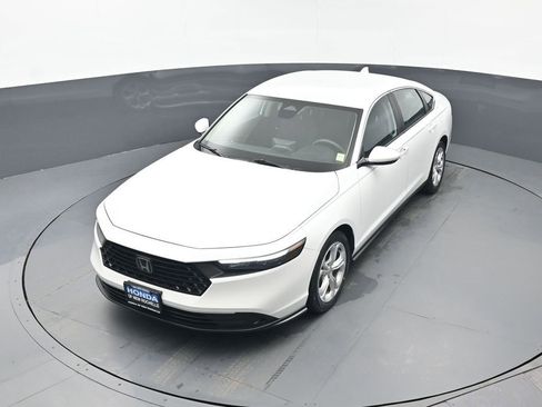 Certified 2024 Honda Accord LX image 31