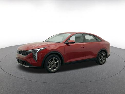 Used 2025 Kia K4 FWD image 3