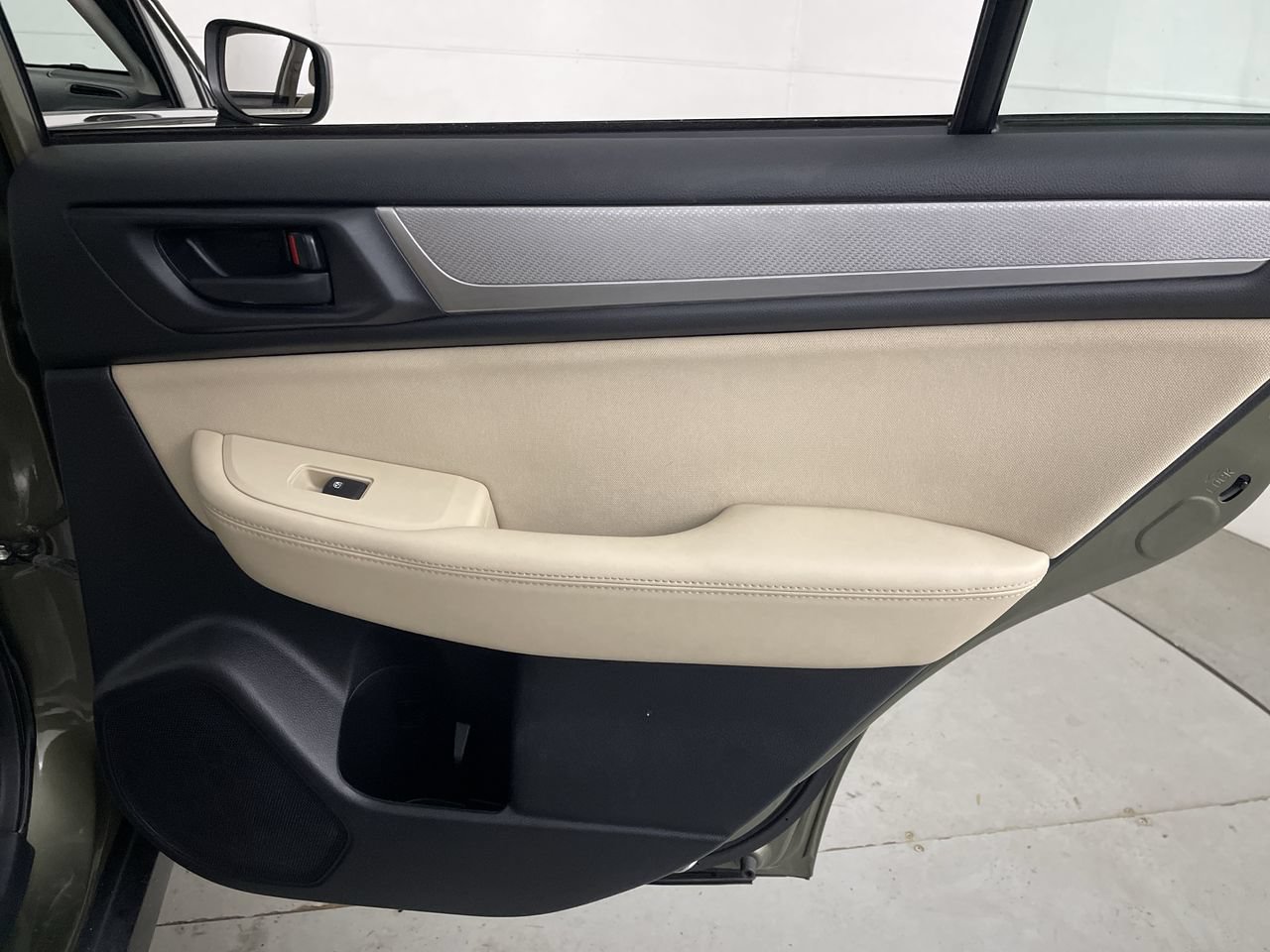 Used 2019 Subaru Outback 2.5i AWD/4WD image 22