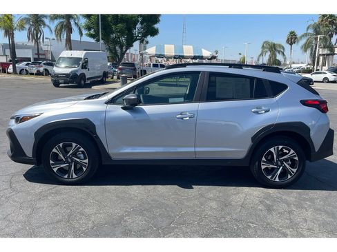 Certified 2026 Subaru Crosstrek 2.5i Premium AWD/4WD image 2