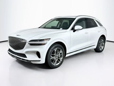 Used 2025 Genesis GV70 2.5T AWD/4WD image 3