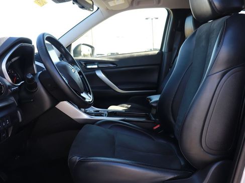 Used 2024 Mitsubishi Eclipse Cross SE AWD/4WD image 11