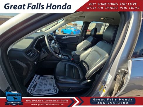 Used 2024 Ford Escape Platinum AWD/4WD image 12