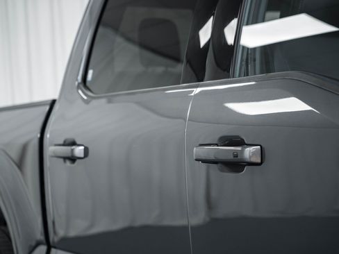 Certified 2023 Ford F150 Lariat w/ Equipment Group 502A High image 19