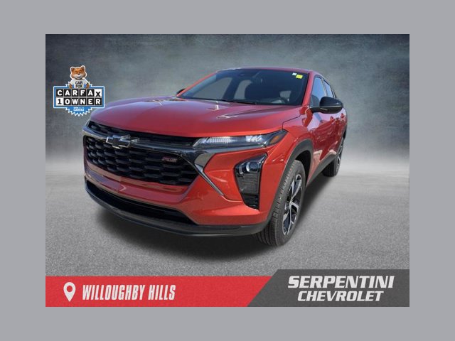 Used 2024 Chevrolet Trax RS FWD image 1