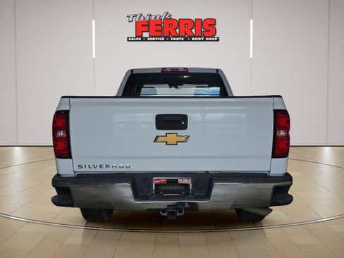 Used 2018 Chevrolet Silverado 1500 W/T w/ Trailering Package image 4