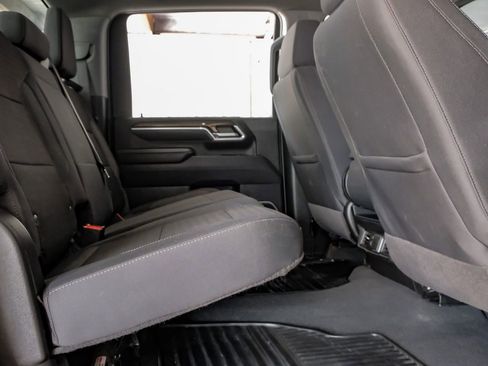 Used 2025 Chevrolet Silverado 2500 LT w/ Convenience Package image 35