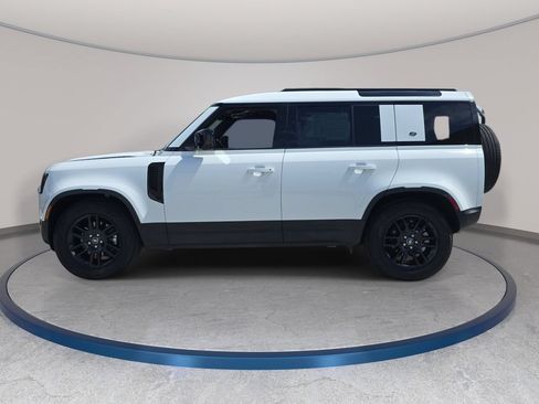 Used 2024 Land Rover Defender 110 S AWD/4WD image 8