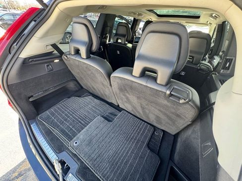 Used 2017 Volvo XC90 T6 Momentum w/ Vision Package image 31