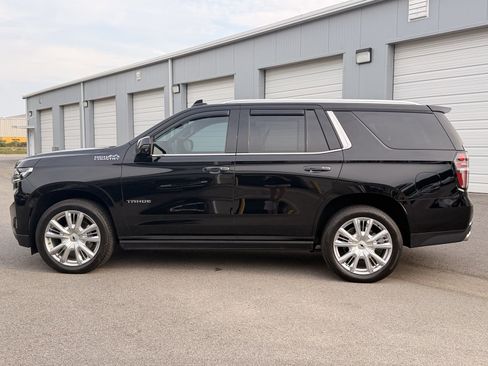 Used 2023 Chevrolet Tahoe High Country AWD/4WD image 16