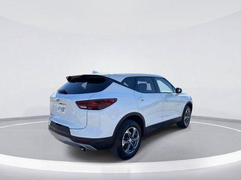 Used 2023 Chevrolet Blazer LT image 8