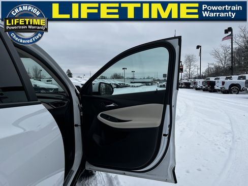 Used 2023 Buick Encore GX Select image 33