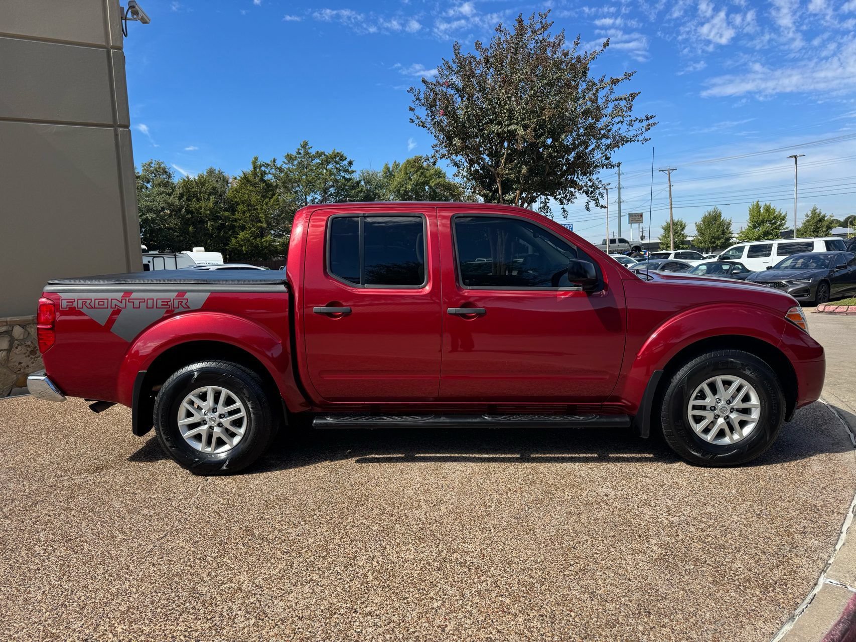 Used 2019 Nissan Frontier SV w/ Value Truck Package RWD image 10