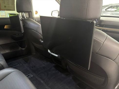 Used 2025 Kia Carnival SX Prestige FWD image 13