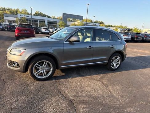 Used 2015 Audi Q5 2.0T Premium Plus w/ Technology Package AWD/4WD image 2