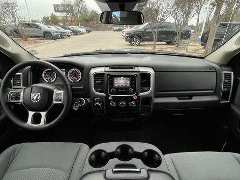 Used 2024 RAM 1500 Classic SLT image 9