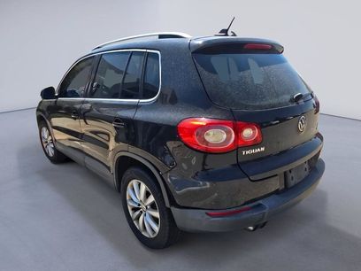 Used 2011 Volkswagen Tiguan SE