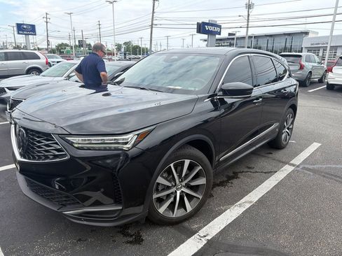 Used 2025 Acura MDX SH-AWD w/ Technology Package image 3