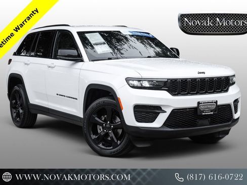 Used 2023 Jeep Grand Cherokee Altitude AWD/4WD image 1
