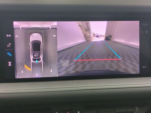 New 2026 Porsche Cayenne E-Hybrid Coupe AWD/4WD image 13