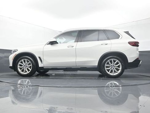 Used 2021 BMW X5 xDrive40i w/ Convenience Package image 9