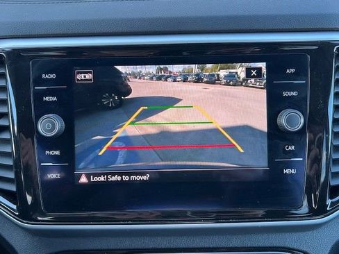 Used 2022 Volkswagen Atlas SE w/ Panoramic Sunroof Package image 34