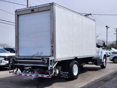 Used 2023 Ford F650 2WD Regular Cab Super Duty image 4