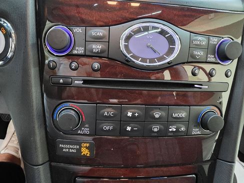Used 2017 INFINITI QX50 2WD w/ Premium Plus Package image 34