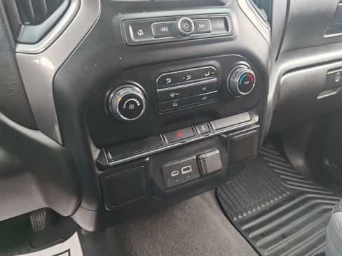 Used 2021 Chevrolet Silverado 2500 Custom image 21