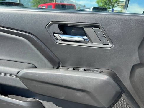 Used 2024 Chevrolet Colorado LT w/ LT Convenience Package AWD/4WD image 27