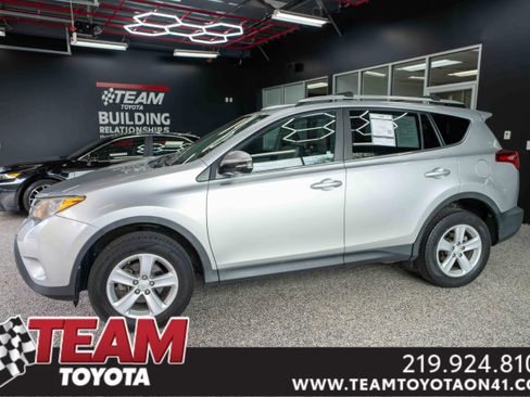 Used 2014 Toyota RAV4 XLE image 1