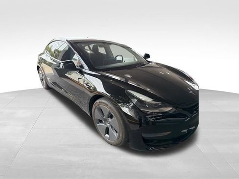 Used 2023 Tesla Model 3 Standard Range RWD image 1