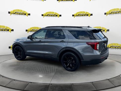 Certified 2023 Ford Explorer ST-Line w/ Class IV Trailer Tow Package RWD image 3