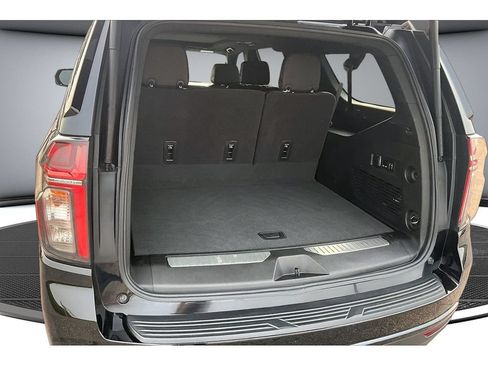 Used 2023 Chevrolet Suburban RST w/ Luxury Package AWD/4WD image 37