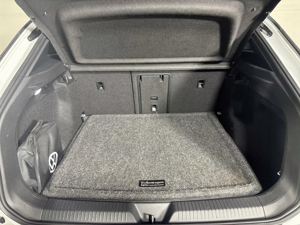 Used 2023 Volkswagen ID.4 Pro S AWD/4WD image 23