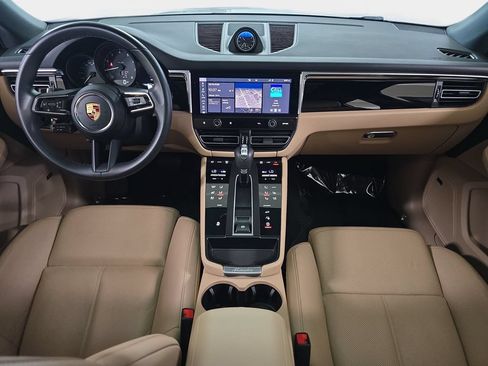 Used 2022 Porsche Macan AWD/4WD image 12