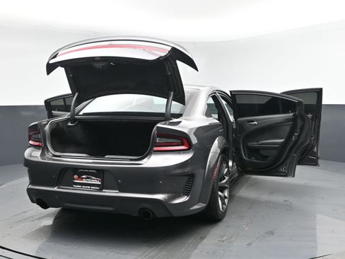 Used 2022 Dodge Charger SRT Hellcat w/ Harman/Kardon Audio Group image 26