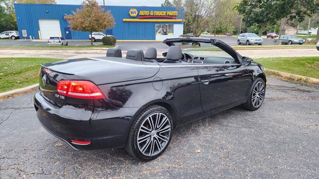 Used 2013 Volkswagen Eos FWD image 5