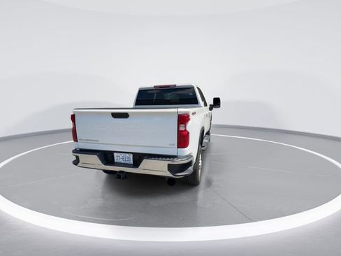 Used 2025 Chevrolet Silverado 2500 LT w/ Convenience Package AWD/4WD image 7
