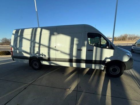 New 2025 Mercedes-Benz Sprinter 2500 image 4