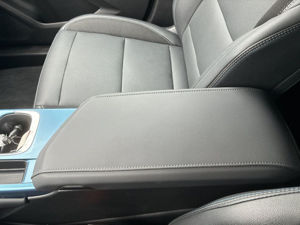 Used 2024 Chevrolet Equinox EV LT FWD image 29