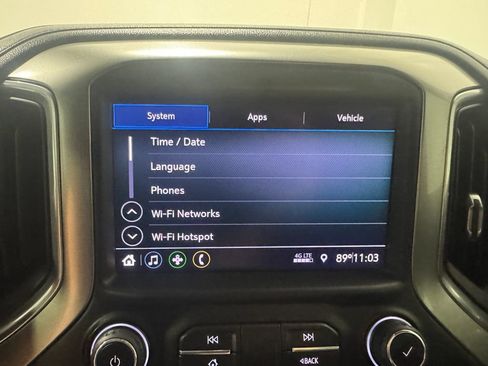 Used 2019 Chevrolet Silverado 1500 LT Trail Boss w/ Convenience Package AWD/4WD image 29