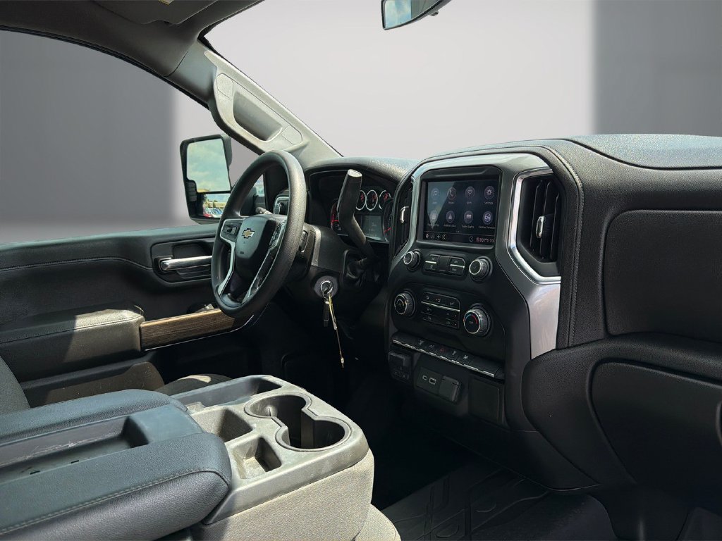 Used 2022 Chevrolet Silverado 2500 LT AWD/4WD image 12