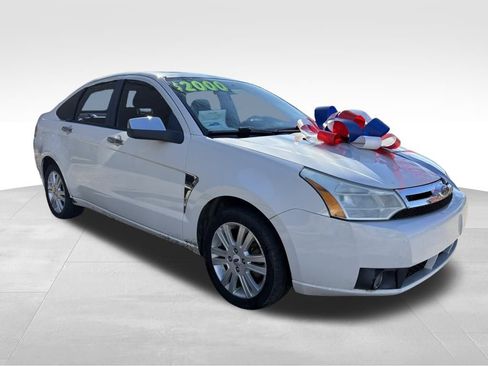 Used 2009 Ford Focus SEL image 2