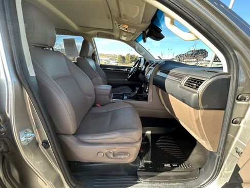 Used 2021 Lexus GX 460 Premium w/ Premium Package image 31