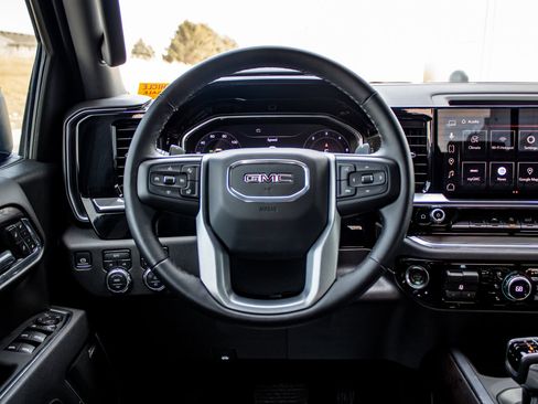 Used 2025 GMC Sierra 1500 SLT w/ SLT Premium Package image 28