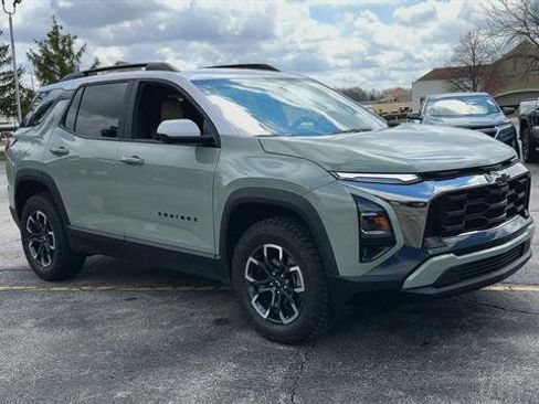 Used 2025 Chevrolet Equinox ACTIV w/ Safety and Technology Package image 2