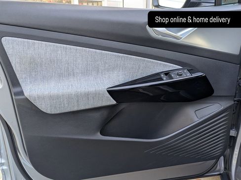 Used 2023 Volkswagen ID.4 Pro image 16